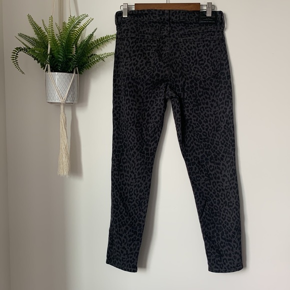Lucky Brand High Rise Leopard Print Black Cropped Pants - Picture 7 of 8
